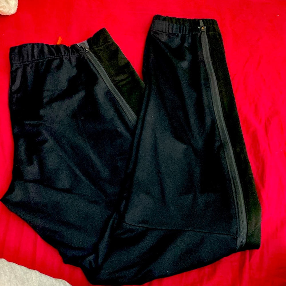 D/EHLIE men’s athletic pants size L, Black.